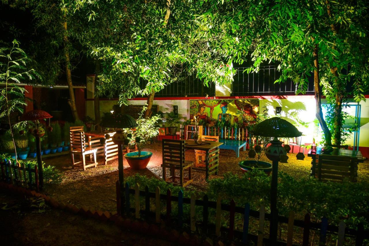 Panchobon Art Resort Shānti Niketan Buitenkant foto