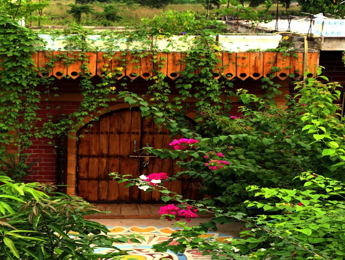 Panchobon Art Resort Shānti Niketan Buitenkant foto