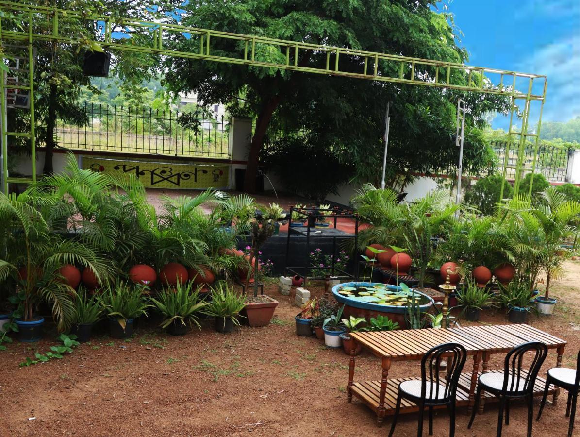 Panchobon Art Resort Shānti Niketan Buitenkant foto