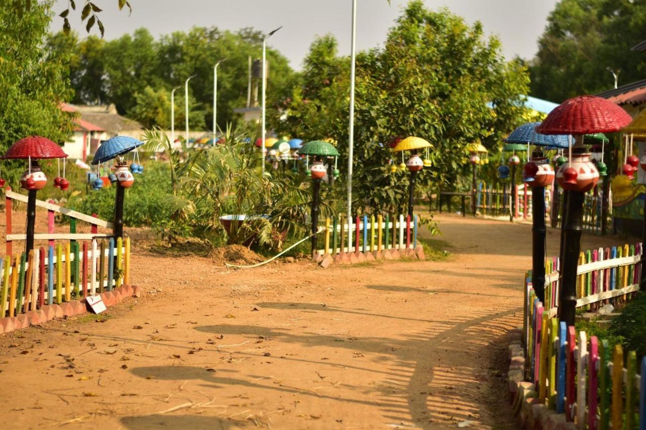 Panchobon Art Resort Shānti Niketan Buitenkant foto